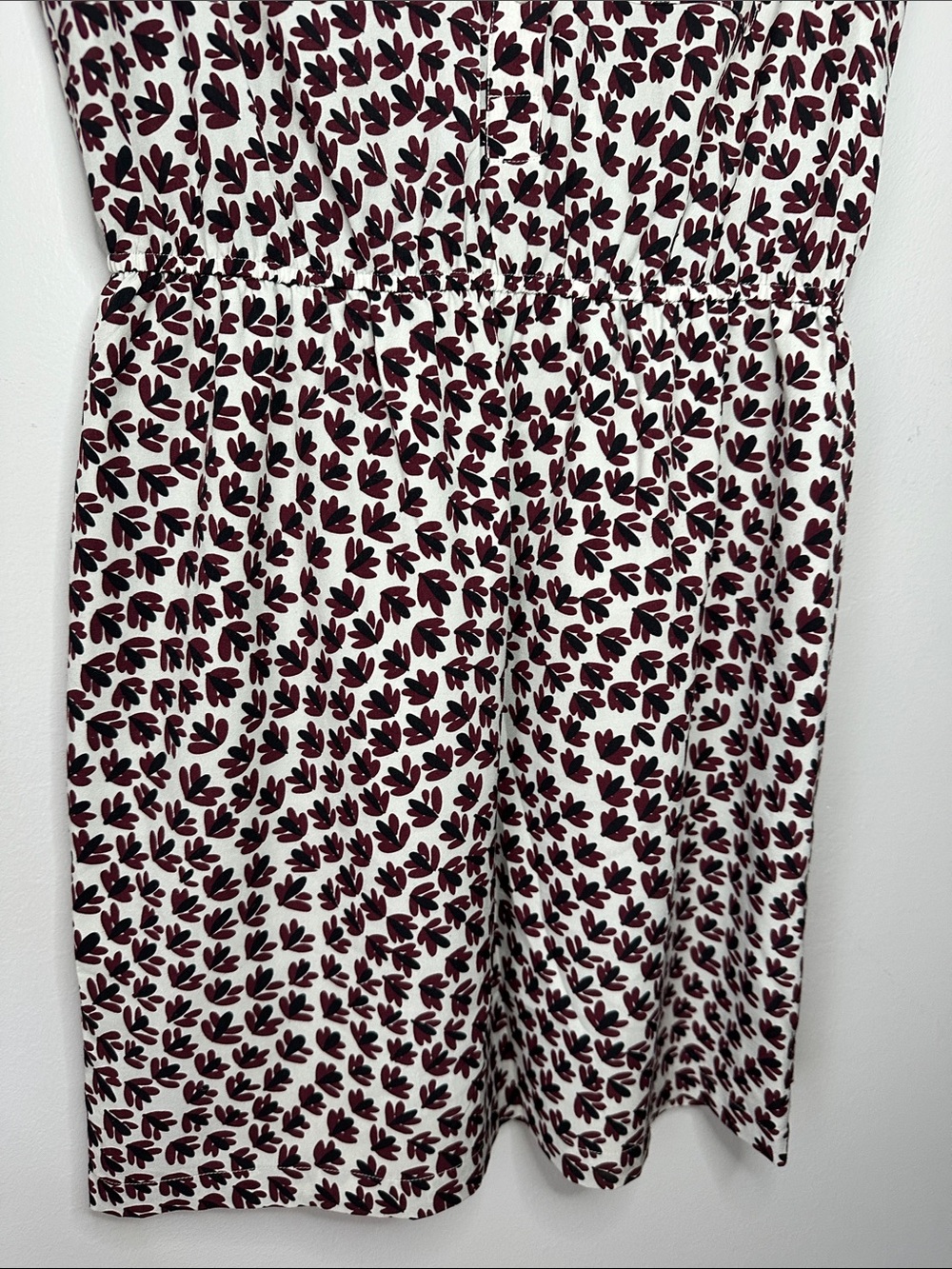 Loft Sleeveless White Dress with Burgundy Leaf Print size M - Picture 3 of 6